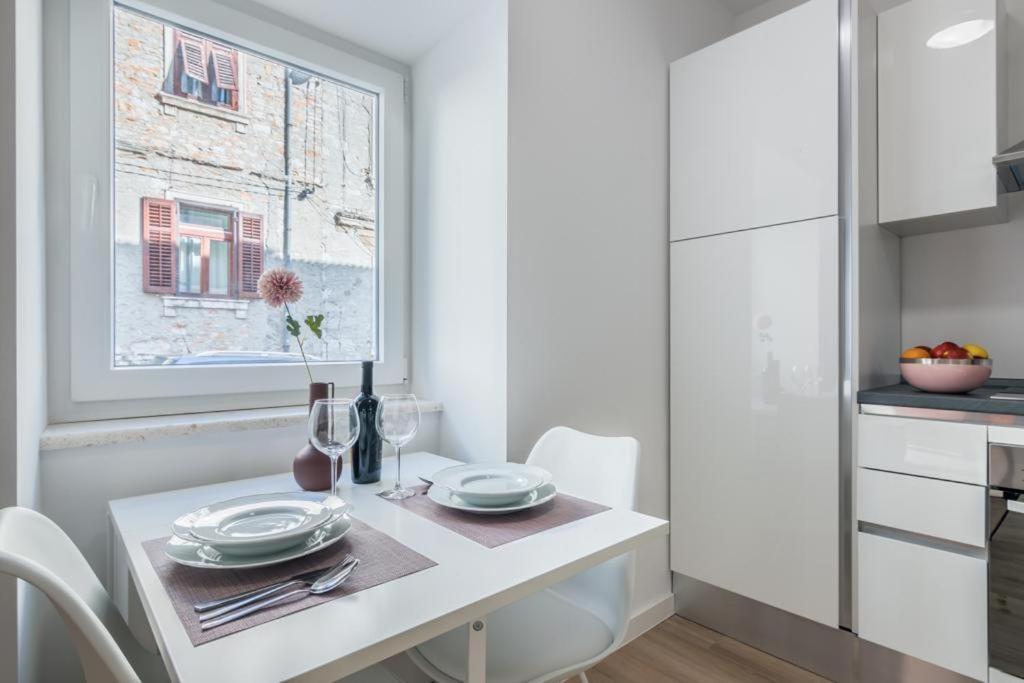 Apartment Klara Free Parking, Center Пула Екстериор снимка