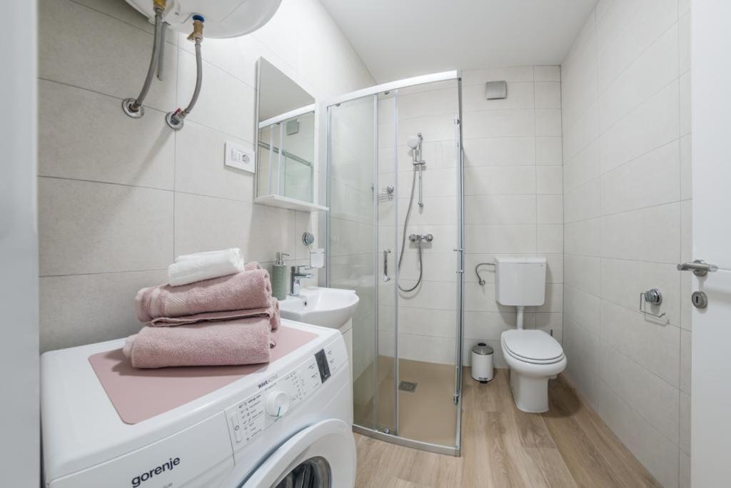 Apartment Klara Free Parking, Center Пула Екстериор снимка