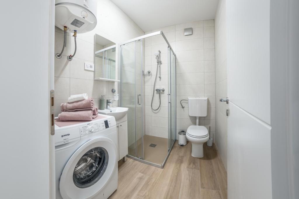 Apartment Klara Free Parking, Center Пула Екстериор снимка